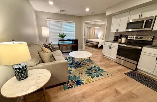 South Central Omaha Apartment | Aksarben living- NEW-step free entrance- parking
