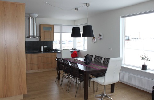 Akureyri Apartment | Akureyri - beautiful, fully equipped with mountain views