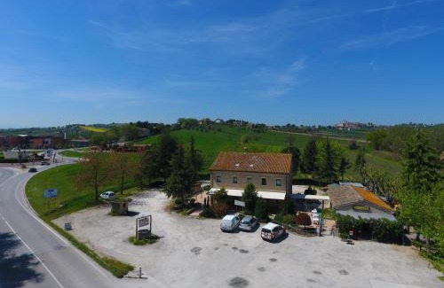 Corinaldo Hotel | Al Casolare