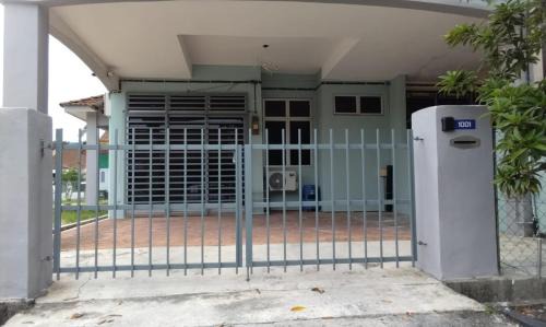 Kulim House | AL DHAKIYA HOMESTAY KULIM 3r2b