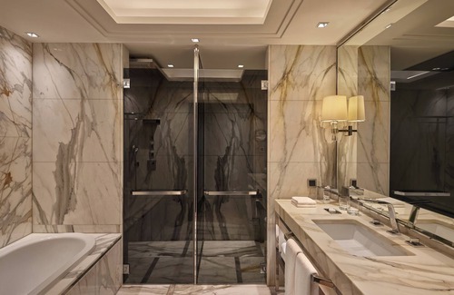 Inner City Budapest Hotel | Al Habtoor Palace Budapest, Preferred Hotels & Resorts