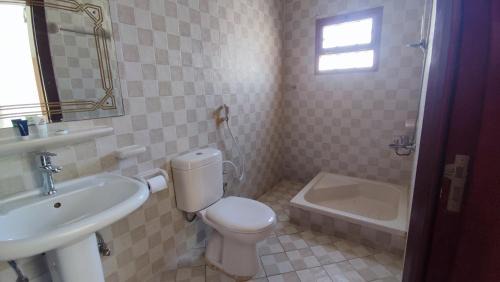 Wadi Bani Kharus Hotel | Al Hoota rest house