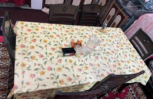 Nishat-Shalimar Bed & Breakfast | Al Mubeen home stay