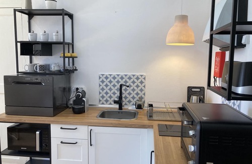 Angra do Heroismo Apartment | AL Muito Central na Cidade de Angra do Heroísmo com Acesso a Jardim Partilhado