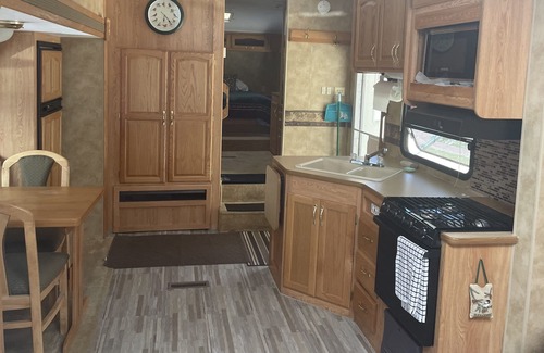 Mayfield House | Al’s Camper Adventures