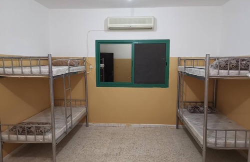 Al Rahba Villa | Al Sadar A الصدر أ (Hostel), Abu Dhabi (UAE)