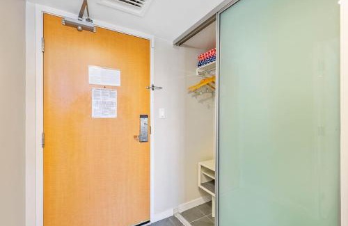 Ala Moana Apartment | Ala Moana Condo by Zelloo