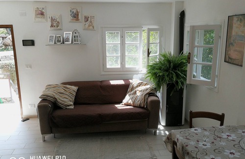 Alassio Villa | ALASSIO APARTMENT IN VILLA WITH GARDEN fenced Wi-Fi / TV