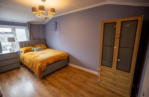 Basildon House | Alaya Home