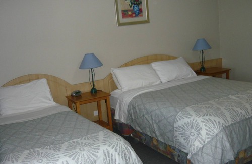 Centennial Park Hotel | Albany Apartments
