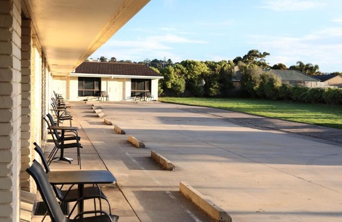 Lakes Entrance Hotel | Albatross Motor Inn
