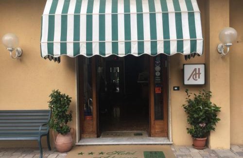 Celle Ligure Hotel | Albergo Adriana