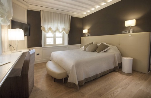 Lucca Historical Center Hotel | Albergo Celide