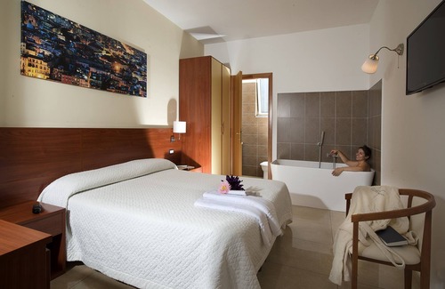 Cercola Bed & Breakfast | Albergo del Pino