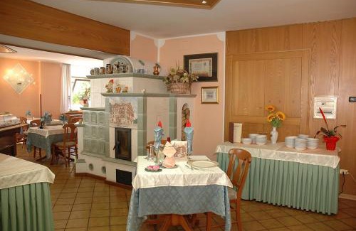 Roncone Hotel | Albergo Ginevra
