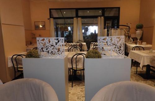 Borghetto Santo Spirito Hotel | Albergo Glory