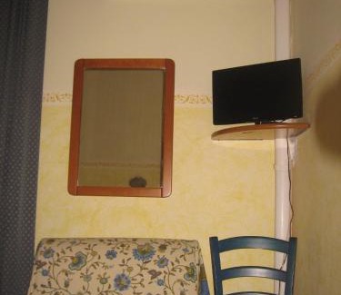 Sarzana Hotel | Albergo La Villetta