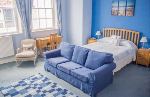 East Cowes House | Albert Cottage Hotel