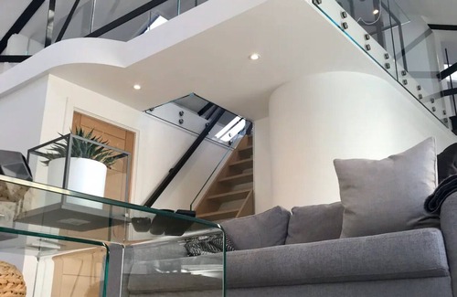 St Albans House | Albion Mills Amalgamation Living, Spacious 4 Bed 4 Bathroom & Mezzanine Officen