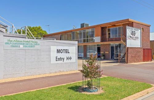 Finley Hotel | Albion Motel Finley