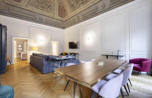Duomo Apartment | Albizi Penthouse Luxury Apartment In Florence By Palazzo Pazzi Vitali