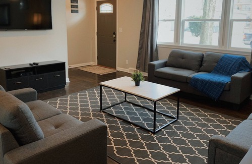 Aurora House | Albor Homes #1, Recently-Renovated!