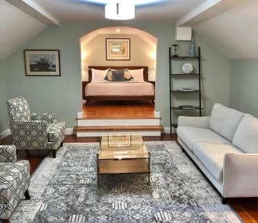 York Harbor Bed & Breakfast | Albracca