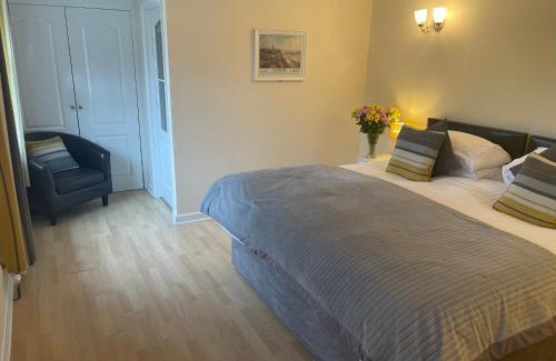Great Ellingham Bed & Breakfast | Aldercarr Hall