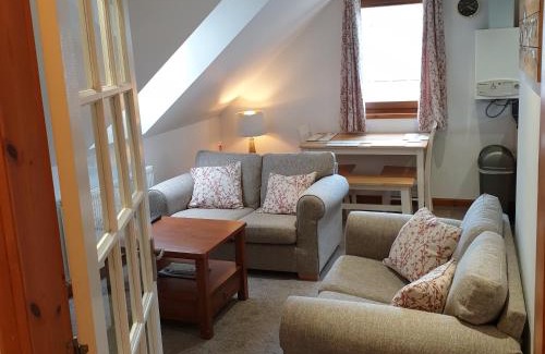 Dingwall Apartment | Aldo's Place
