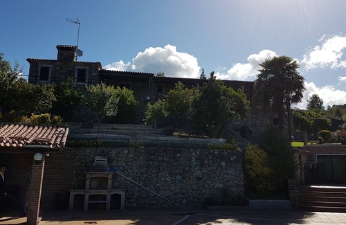 Barcelos House | Aldreu Charming country house with private pool and mountain view