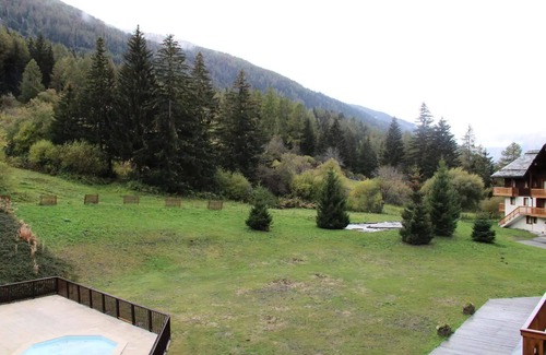 Val Cenis Apartment | ALE217 : Apartment for 6 people at the foot of the slopes with swimming pool