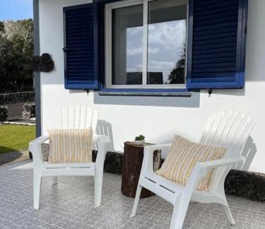 Horta Apartment | Alegria #2 Apt - Steps to the Ocean!