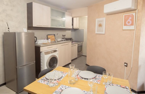 Burgas Center House | Aleks Holiday- Top center, Sea garden,Free parking space