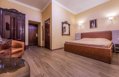 Vladimirskiy Hotel | Alex Hotel on Marata