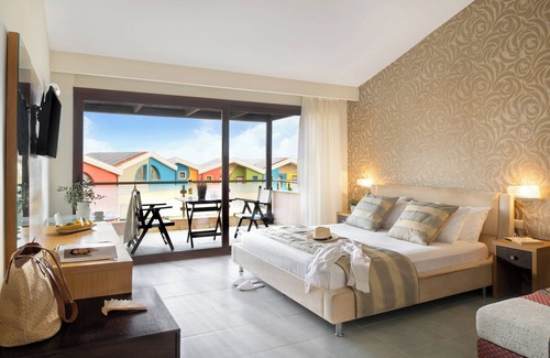 Chrisi Ammoudia Hotel | Alexandra Golden Boutique Hotel