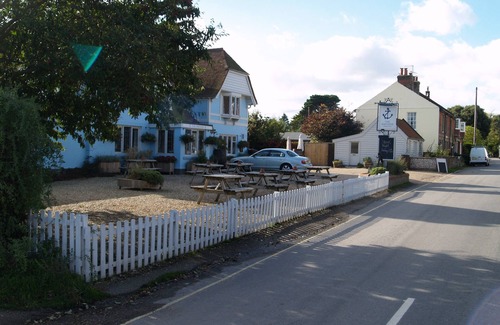 Walberswick Cottage | Alexandra Place 3 bedroom self catering holiday let for parties up to 5