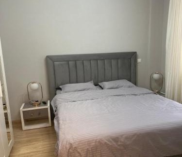 Sector 4 Apartment | AlexHome lux apartment 27 free parking