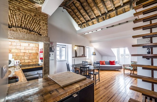 Alfama Apartment | Alfama, charming attic Terrace with river view - Lisboa vida boa 1