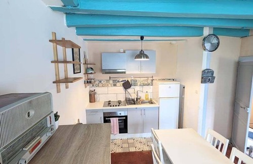 Chedigny House | Alfred's rose