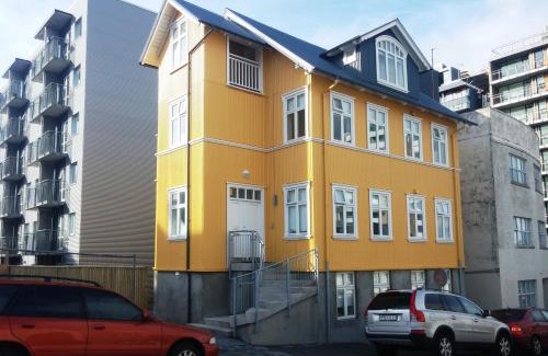 Downtown Apartment | Alfred's Studios