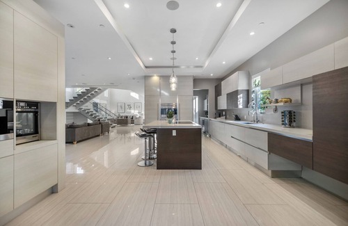 Beverly Grove House | Alfred Villa - Modern WeHo Villa with Amazing Pool, Waterfall & Gym