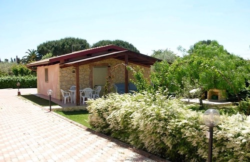 Alghero House | Alghero Sardinia -houses with garden, wi-fi free, parking private