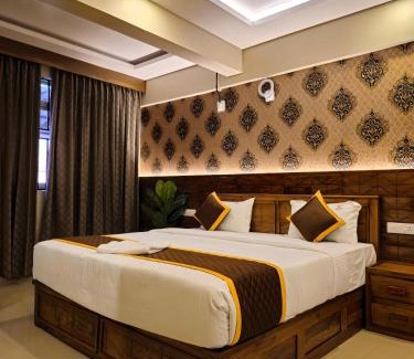Sulthan Bathery Hotel | Alicos Residency