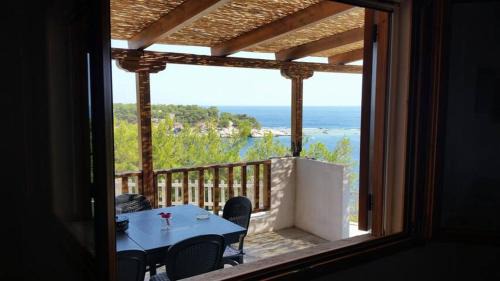 Aliki Apartment | Aliki House