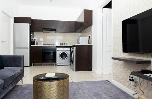 Greater Johannesburg Metropolitan Area Apartment | #AlimamaSpaces The Manson's Greenstone
