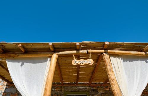 Tholaria House | Aliori art caves