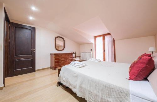 Francavilla di Sicilia Apartment | Alkantara Holiday Home