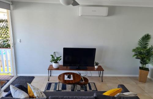 Ashmont Apartment | Alkion Villa