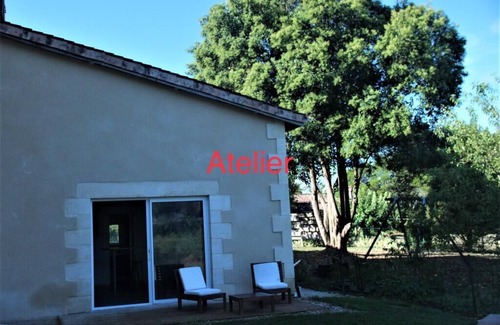 Saint-Philippe-dAiguille House | Allée des roses L’atelier