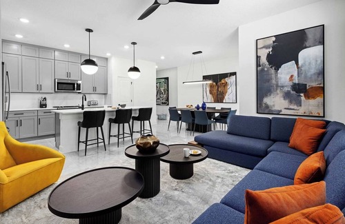 Florida Center Hotel | All-Ages Dream Home with Private Pool, Arcade Games & Resort Amenities